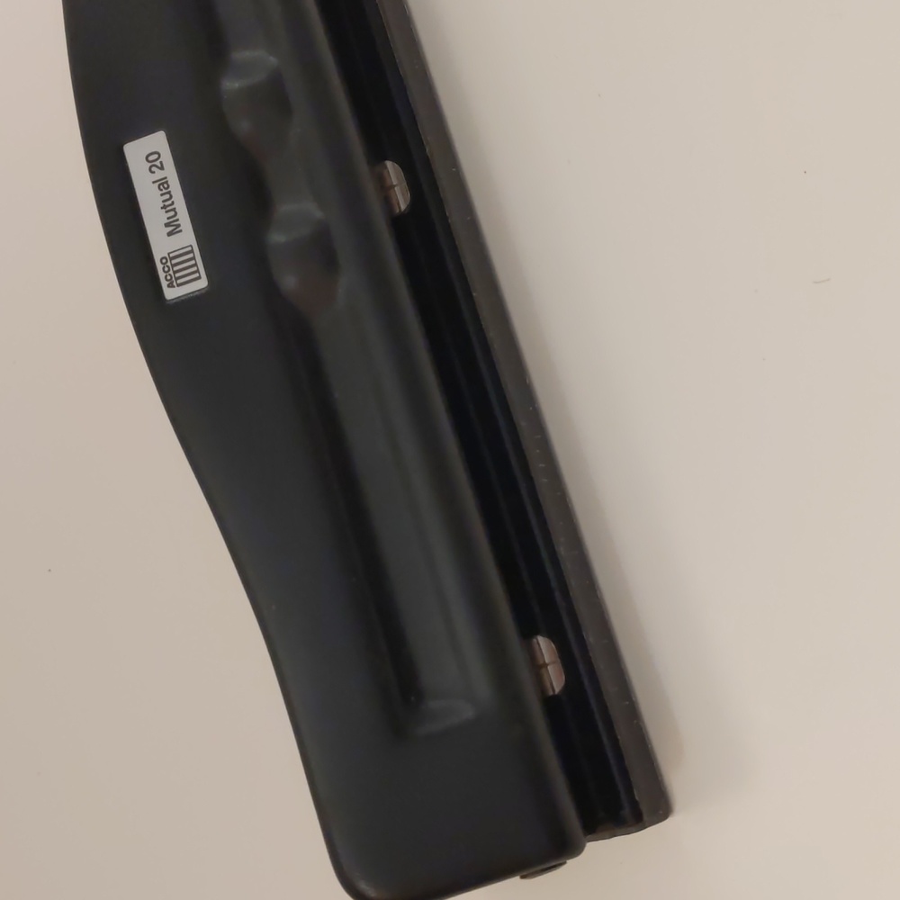 Acco Mutual 20 Three Hole Punch metal plastic base